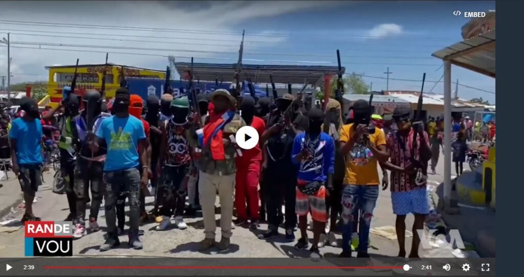 En promettant la paix dans les rues, Plusieurs des plus puissants chefs de gang du pays demandent aux personnes déplacées de revenir dans leur foyer